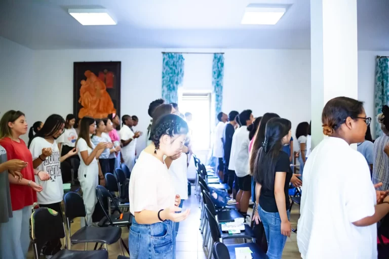 youth praying at ICCR youth camp